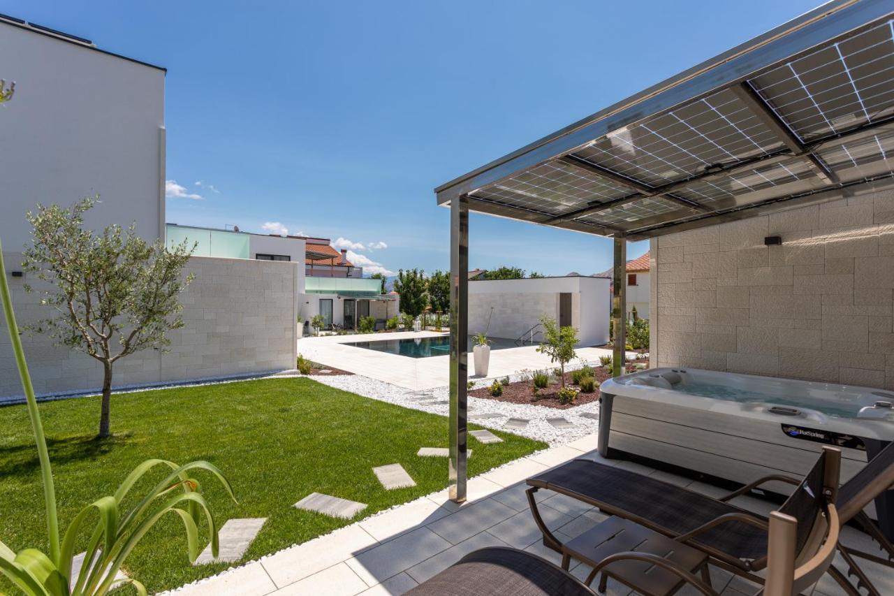 Hotel & Resort Isola Baška Εξωτερικό φωτογραφία